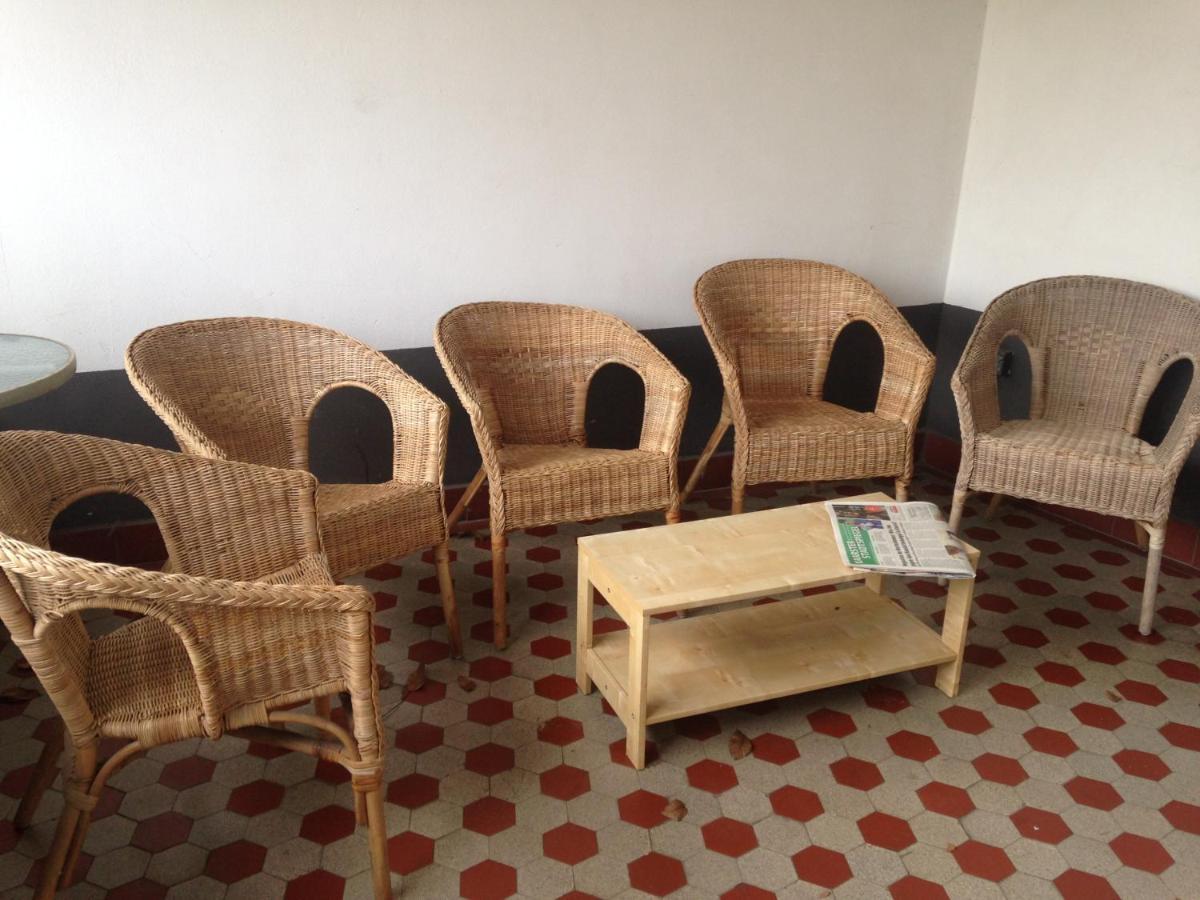 Auberge de jeunesse Dormitorium Kaarst Wohnraum Auf Zeit Extérieur photo