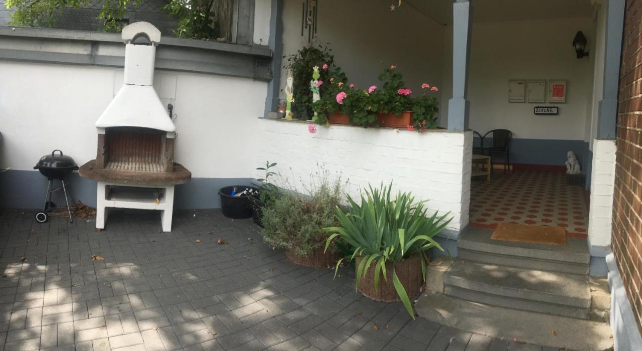 Auberge de jeunesse Dormitorium Kaarst Wohnraum Auf Zeit Extérieur photo