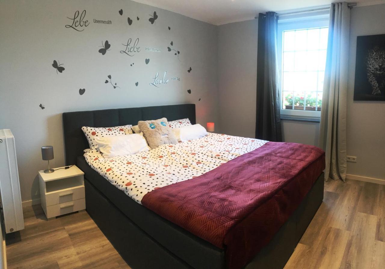 Auberge de jeunesse Dormitorium Kaarst Wohnraum Auf Zeit Extérieur photo