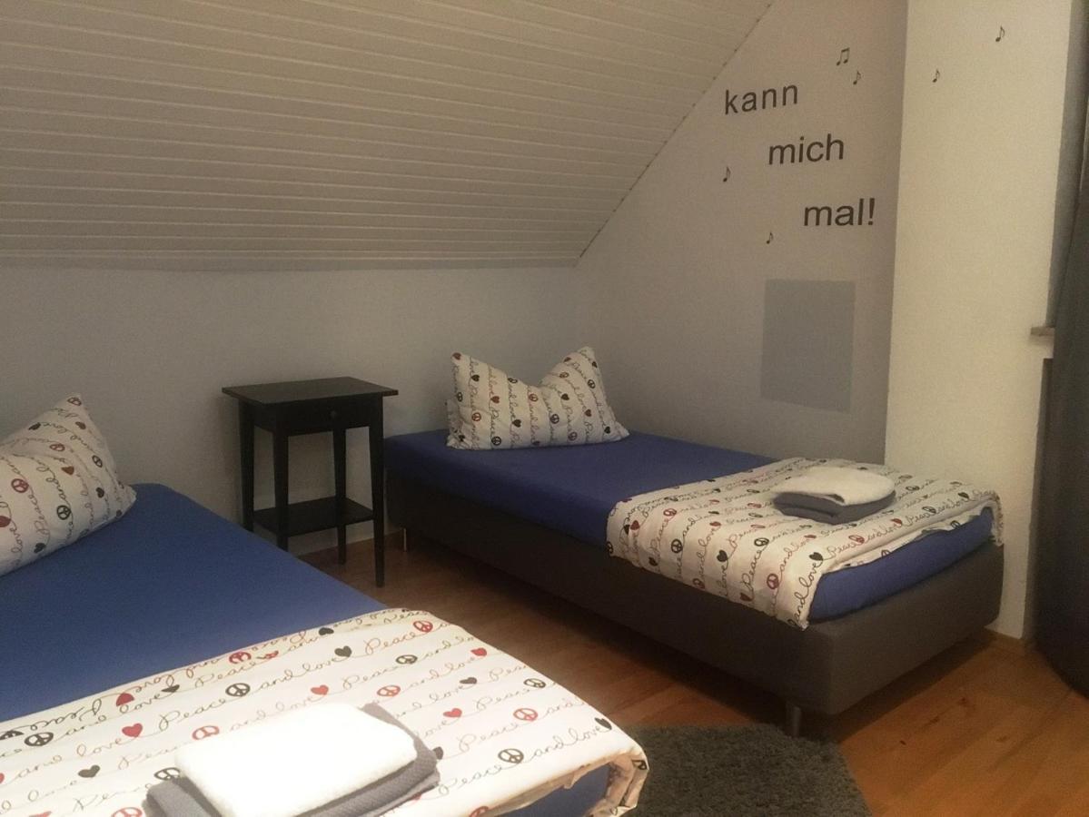 Auberge de jeunesse Dormitorium Kaarst Wohnraum Auf Zeit Extérieur photo