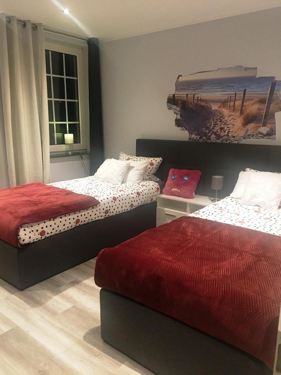 Auberge de jeunesse Dormitorium Kaarst Wohnraum Auf Zeit Extérieur photo