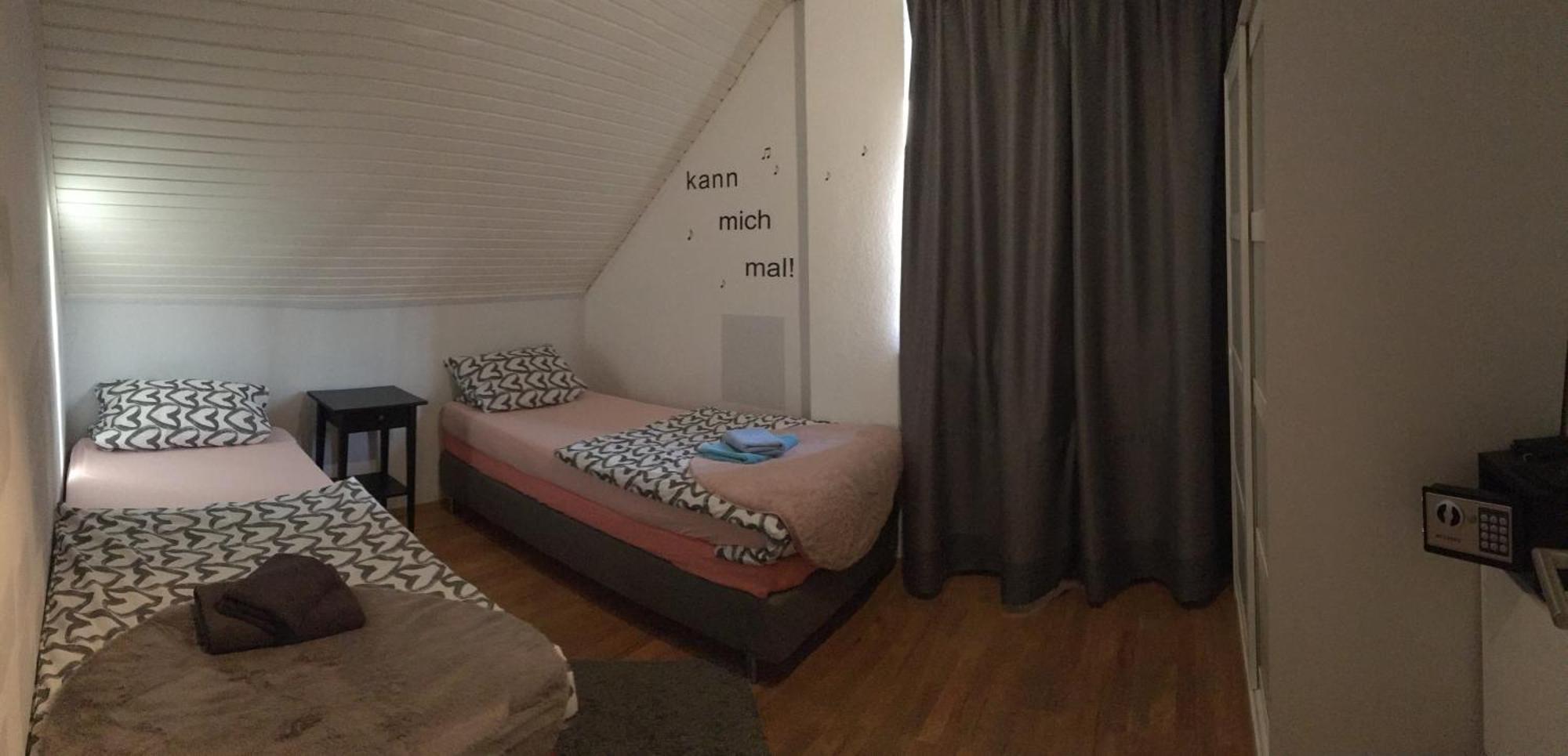 Auberge de jeunesse Dormitorium Kaarst Wohnraum Auf Zeit Extérieur photo