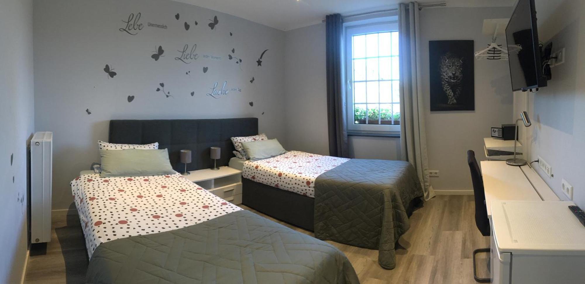Auberge de jeunesse Dormitorium Kaarst Wohnraum Auf Zeit Extérieur photo