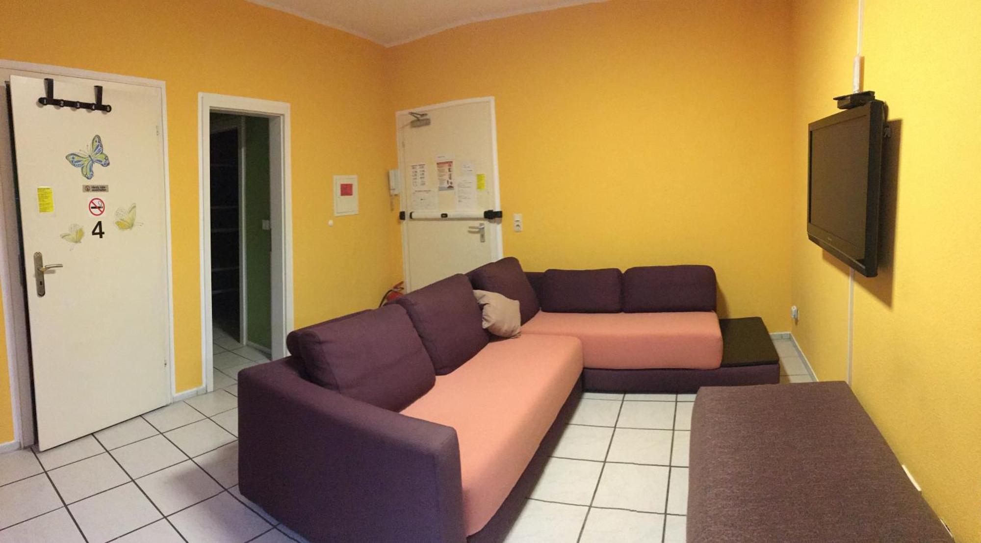 Auberge de jeunesse Dormitorium Kaarst Wohnraum Auf Zeit Extérieur photo